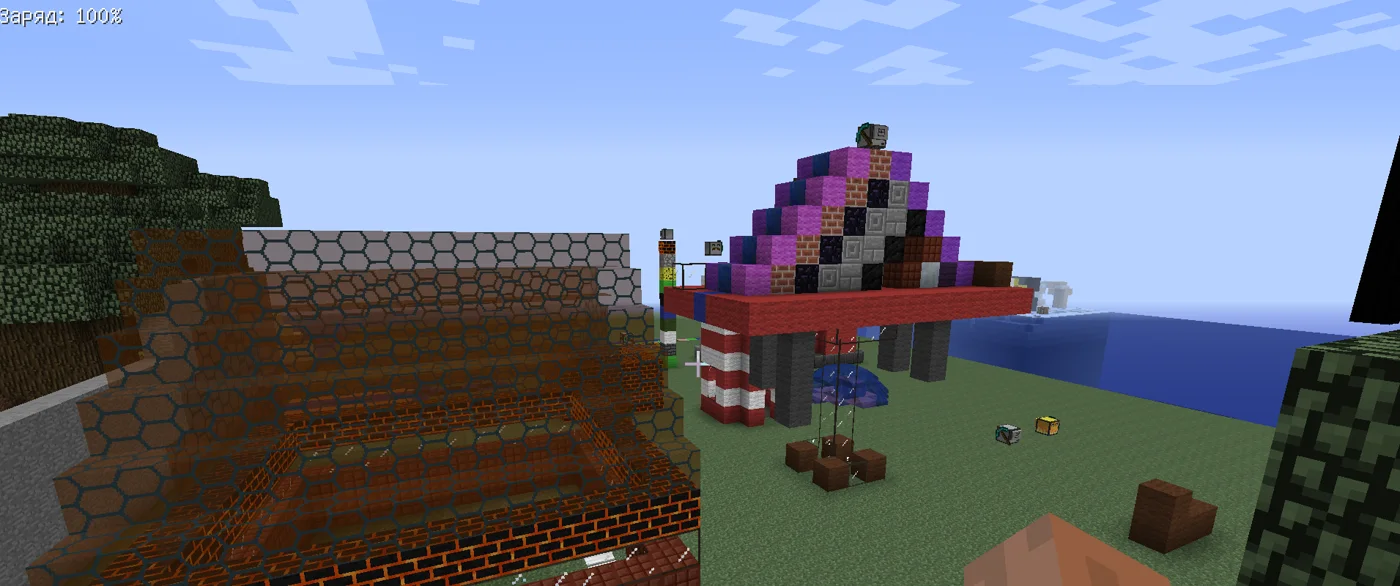Творческая лаборатория с автоматизированными механизмами и постройками в Minecraft